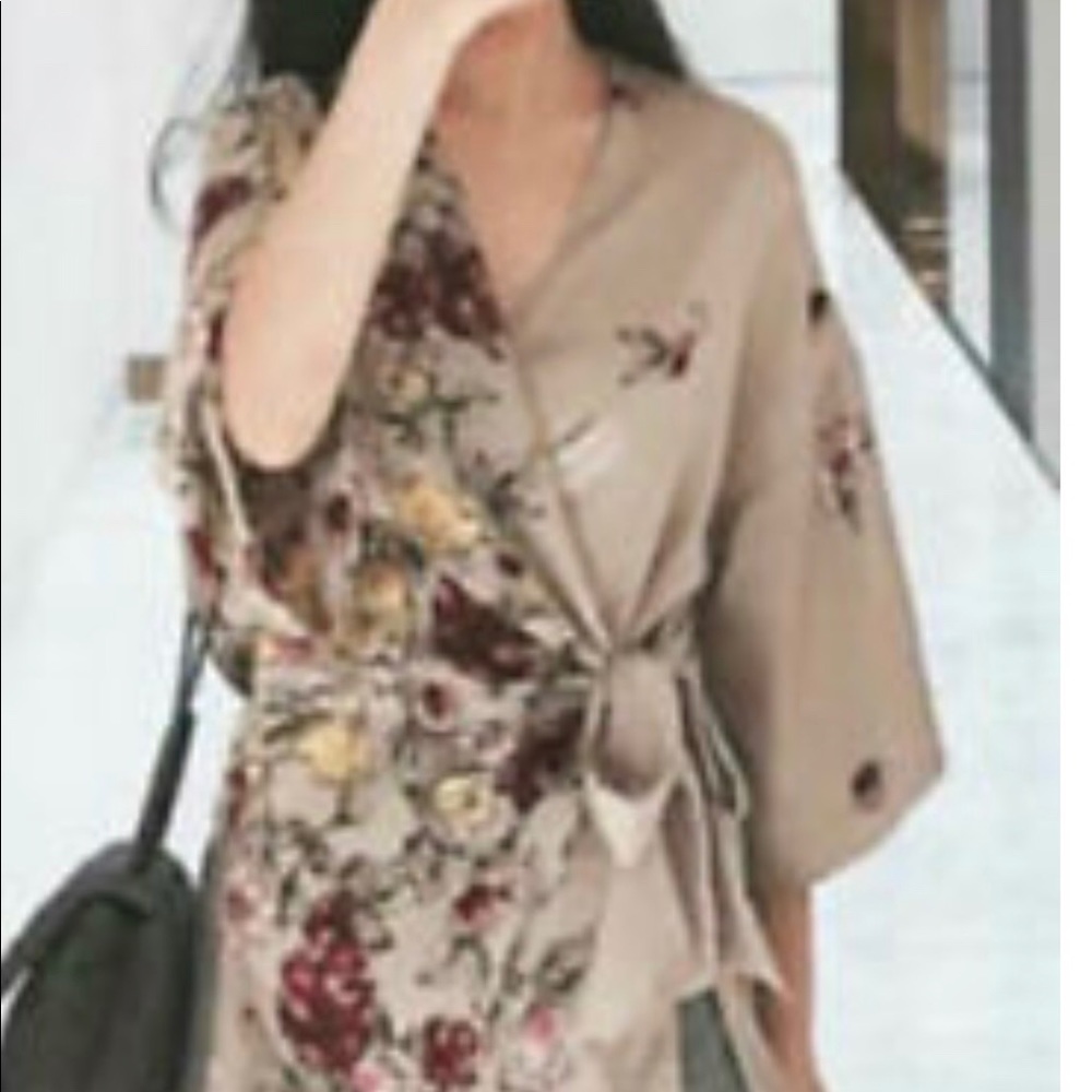 Zara kimono style wrap blouse. brand new!